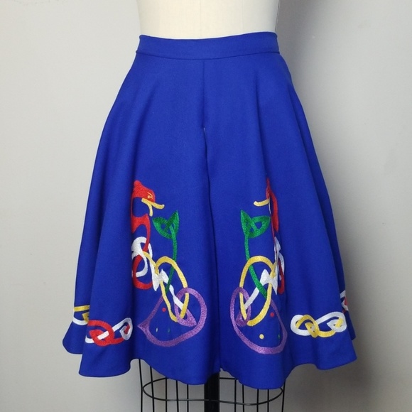 Vintage Dresses & Skirts - VTG embroidered Bright Circle Skirt